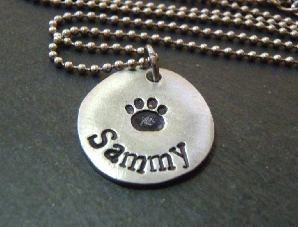 Personalized pet paw print necklace 