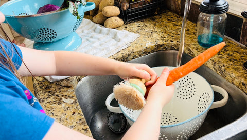 Washing Carrots