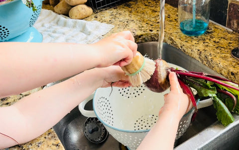 Washing beets