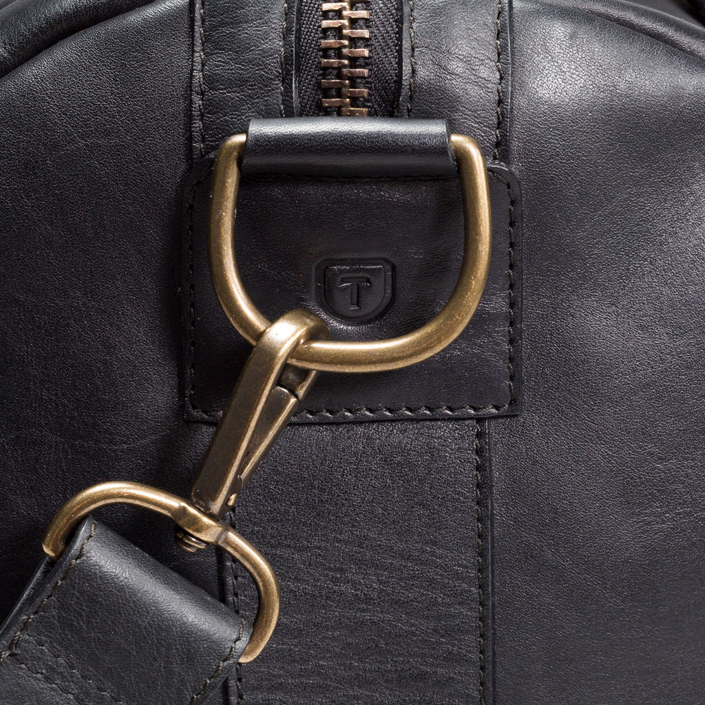 Medium Weekender Duffle - A 100% Handmade Leather Bag | Tecovas