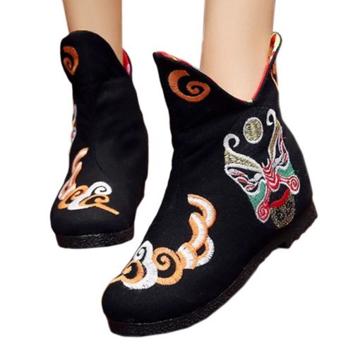 Vintage Beijing Cloth Shoes Embroidered Boots black with cotton 35