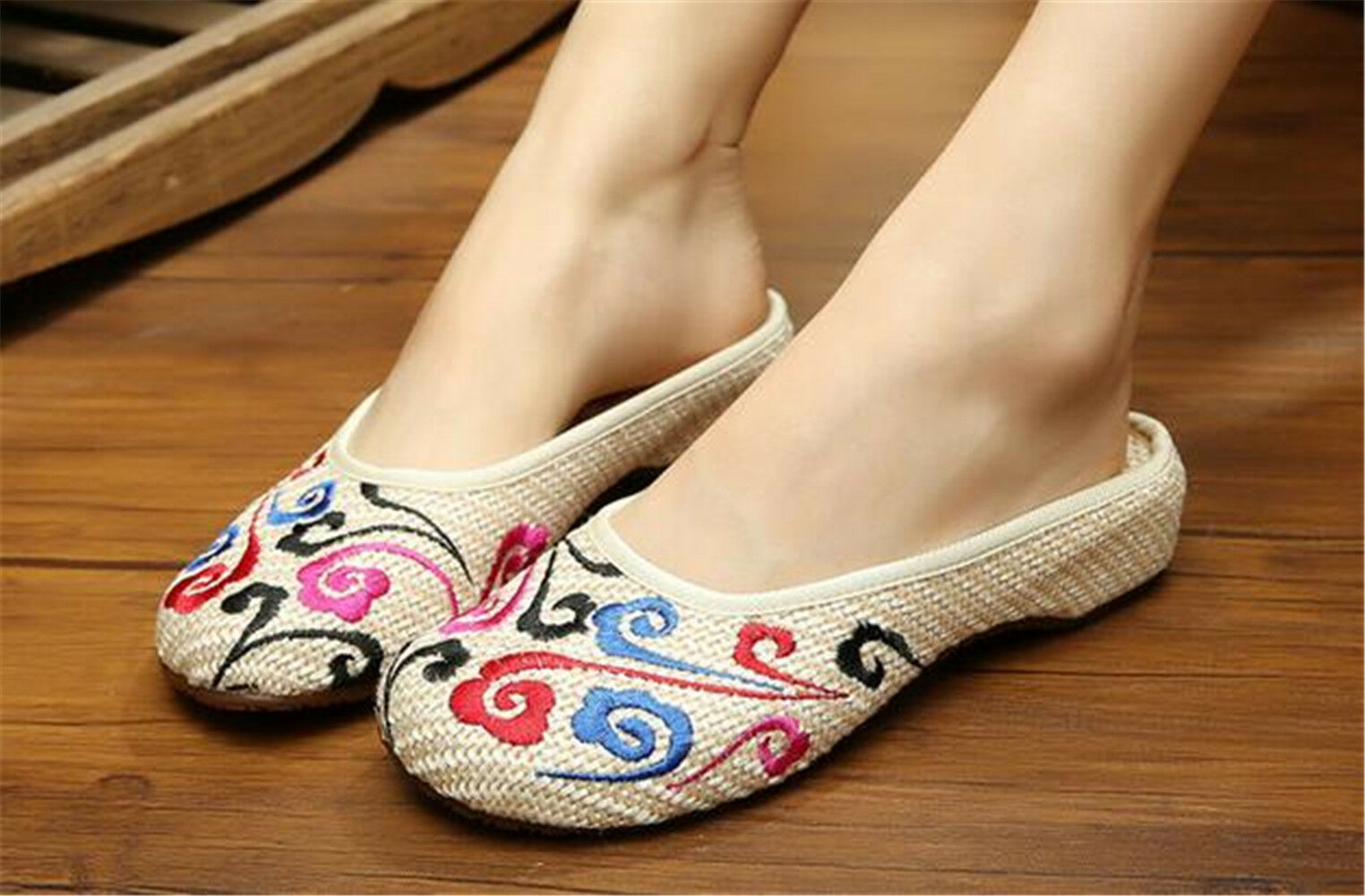 Chinese Embroidered Shoes Women Cotton sandals drag Chromatic Cl