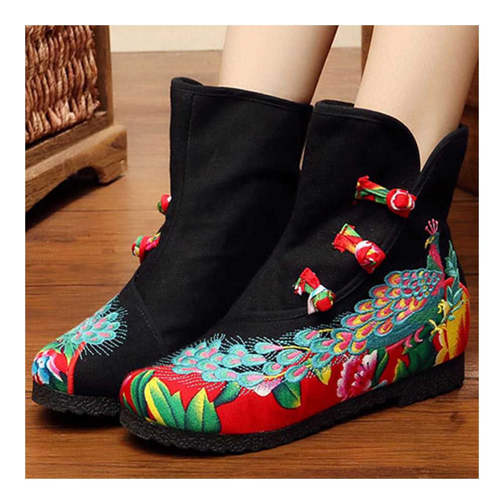 Vintage Beijing Cloth Shoes Embroidered Boots black with cotton