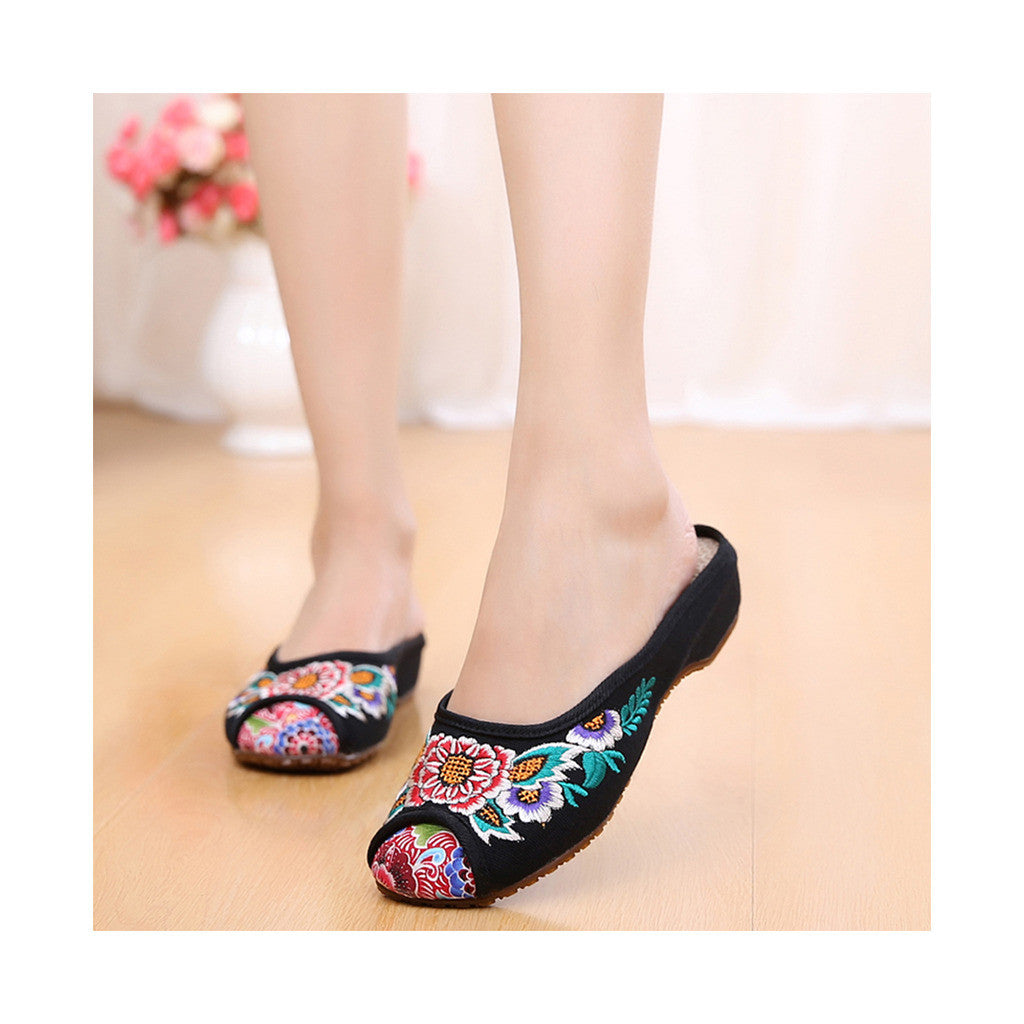 Old Beijing Cloth Shoes Woman Slippers Embroidered Increased within National Style Casual Woman Sand