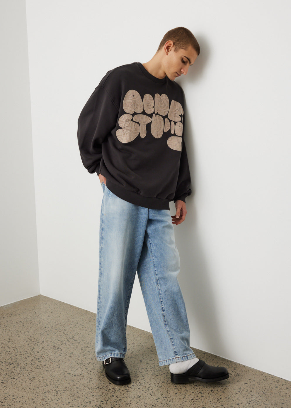 Acne Studios バブルロゴ クルーネックセーター アンスラサイトグレー