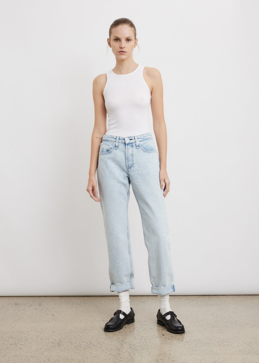 Rosa Mid-Rise Boyfriend Jeans