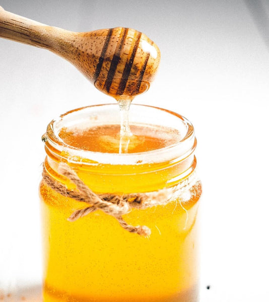 Bee friendly vegan honey jar and spoon