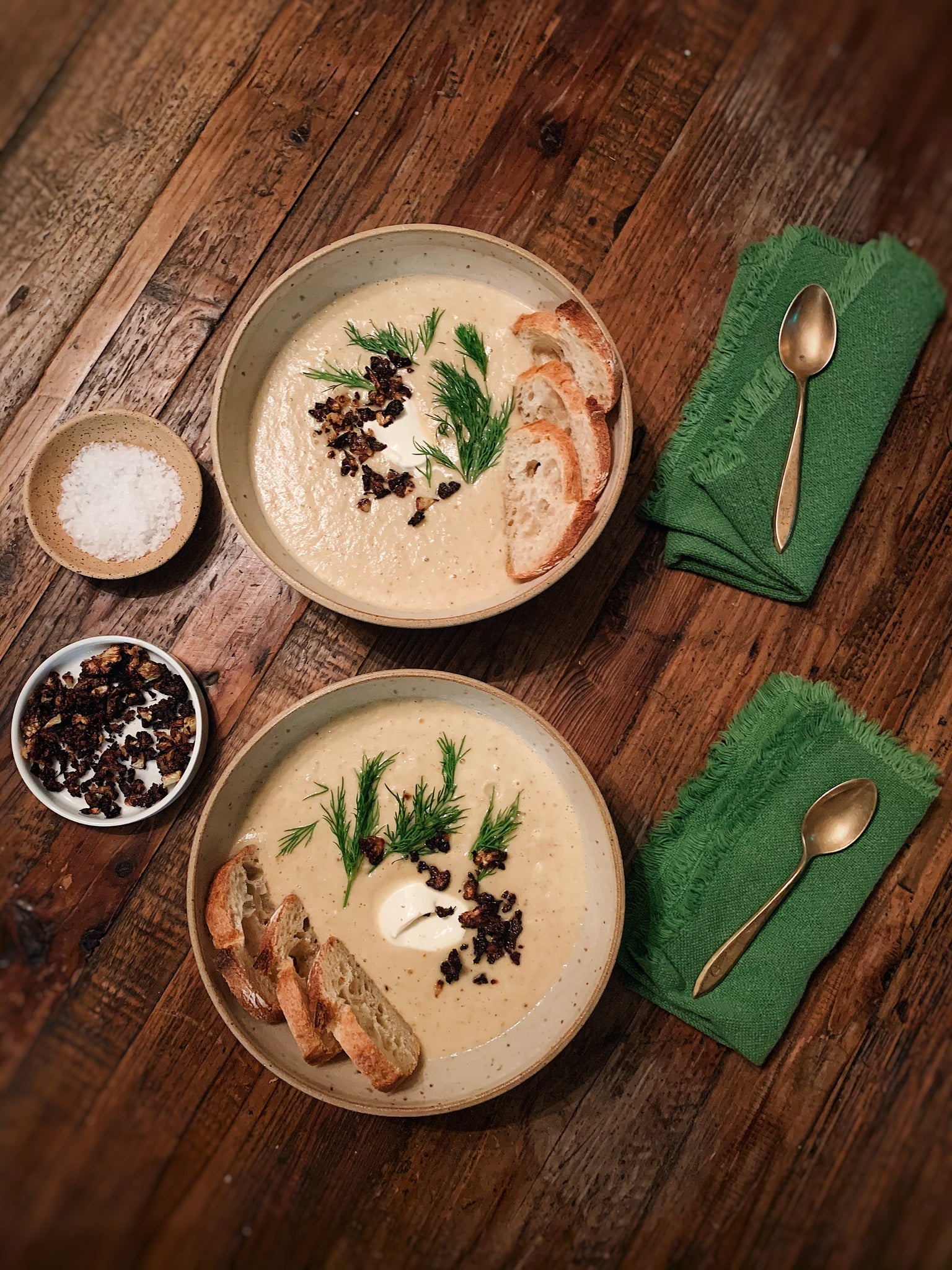 Cauliflower Leek Soup in Bowls