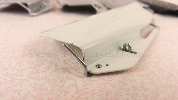 White Singer Featherweight Faceplate Thread Guide
