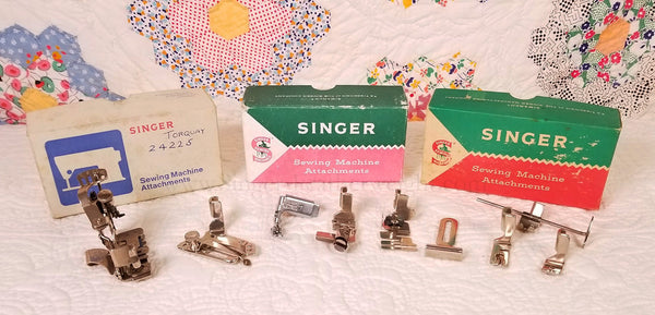 Singer Featherweight White 221K7 Attachments Box Set