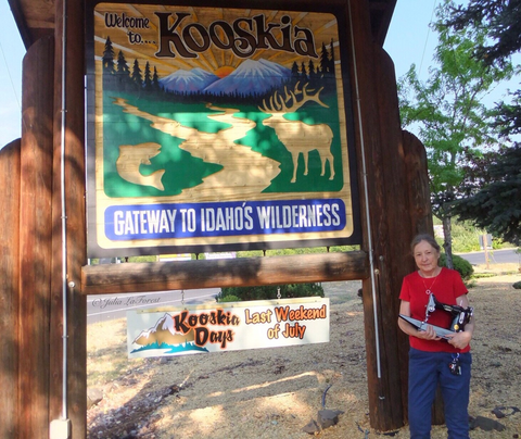 Julia and Tulip in Kooskia, Idaho