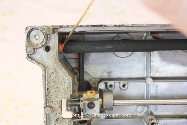 How and Where to Oil the Singer Featherweight 221