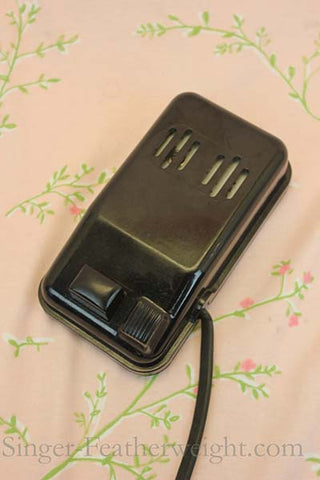 Singer Featherweight 221 Slotted Bakelite Foot Controller