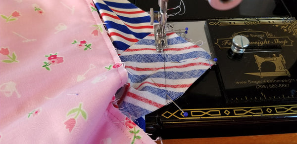 Binding a Quilt on a Singer Featherweight