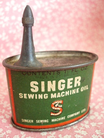 Sew Retro Sewing Machine Oil (The Featherweight Shop) - 746160567051