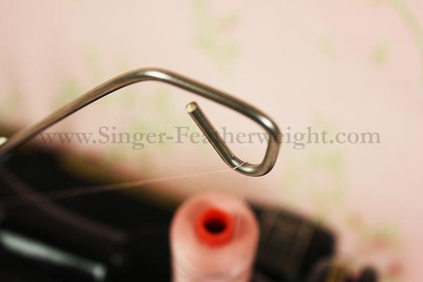 Singer Featherweight Thread Stand & Guide