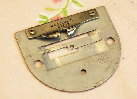 Early 1933 Featherweight 221 Throat Plate