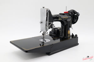 Singer Featherweight 221 Sewing Machine, AM156***
