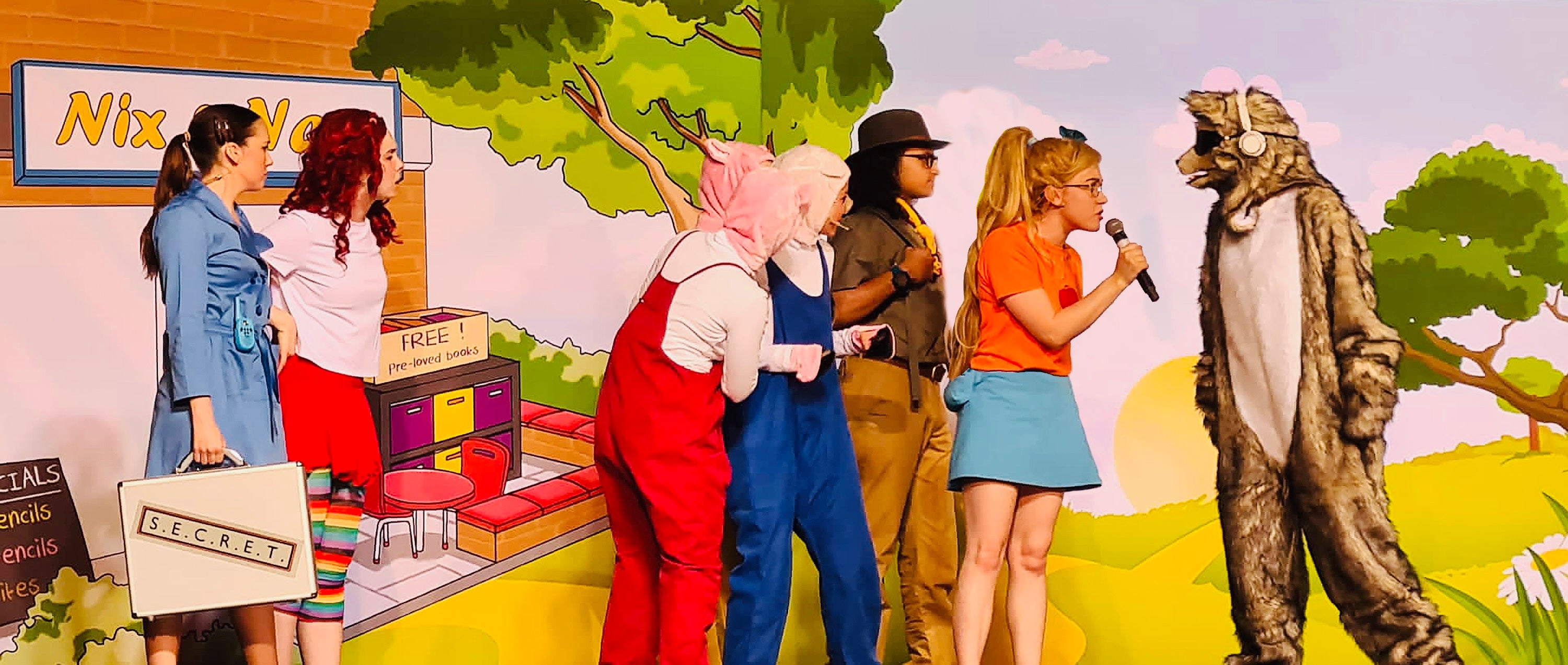 Scene 2 from Busy Izzy and Friends meet the Three Little Pigs - The Musical