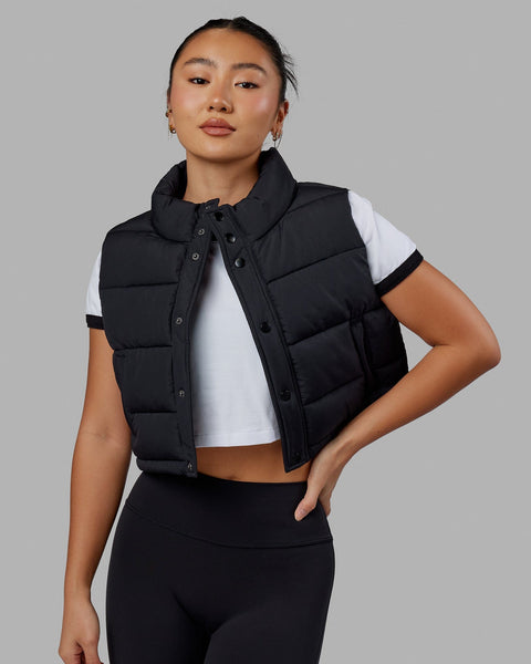 UO Cropped Puffer Vest