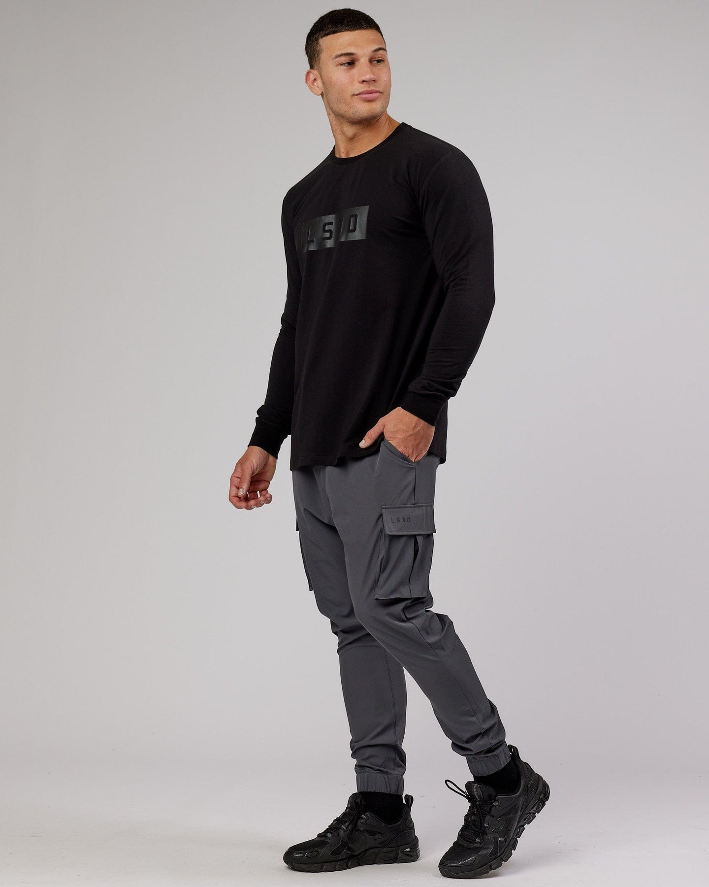 032170 BACK CHANNEL STRETCH JOGGER