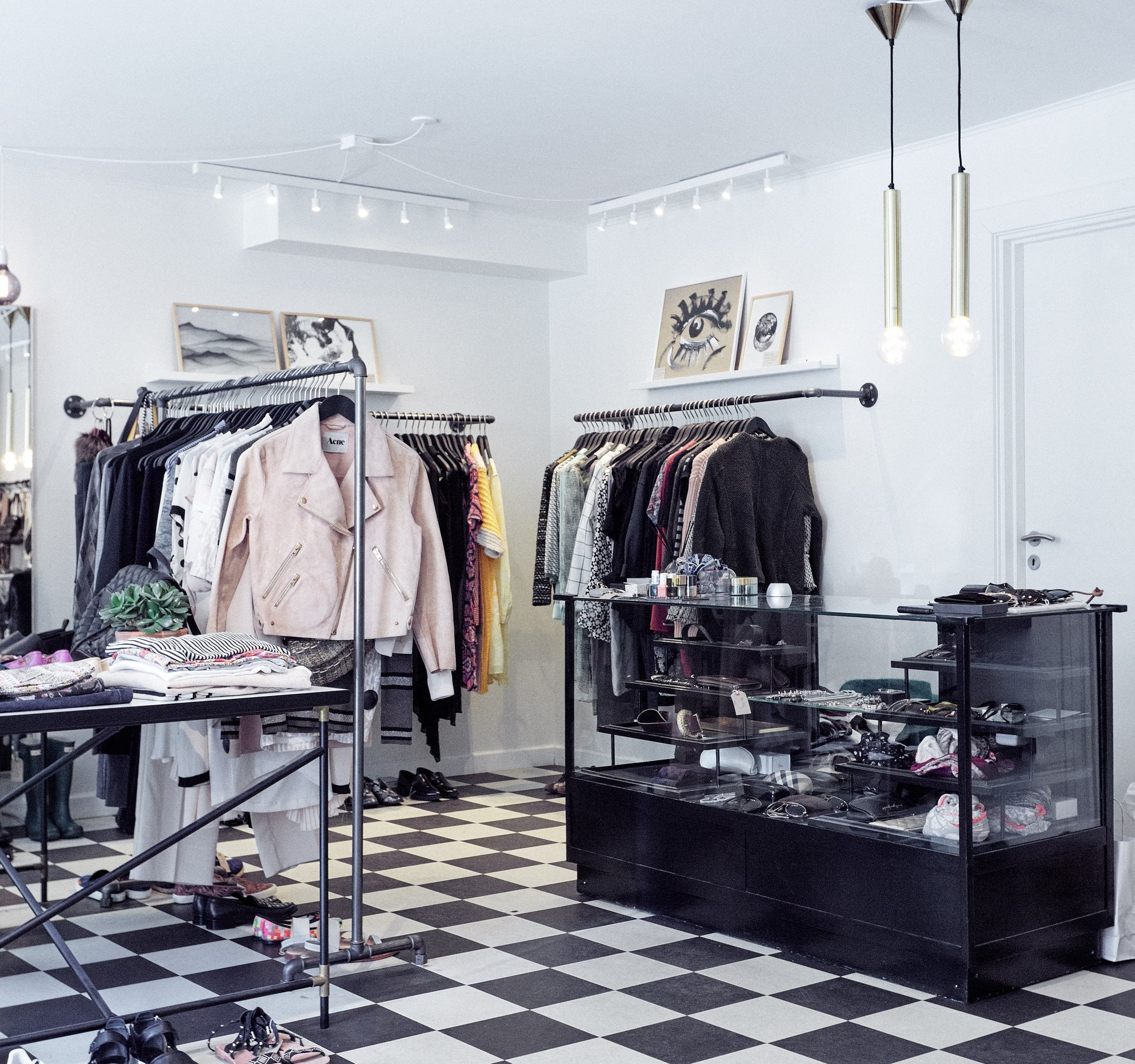 store interior solutions - RackBuddy clothes racks