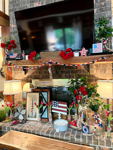 Patriotic Mantle