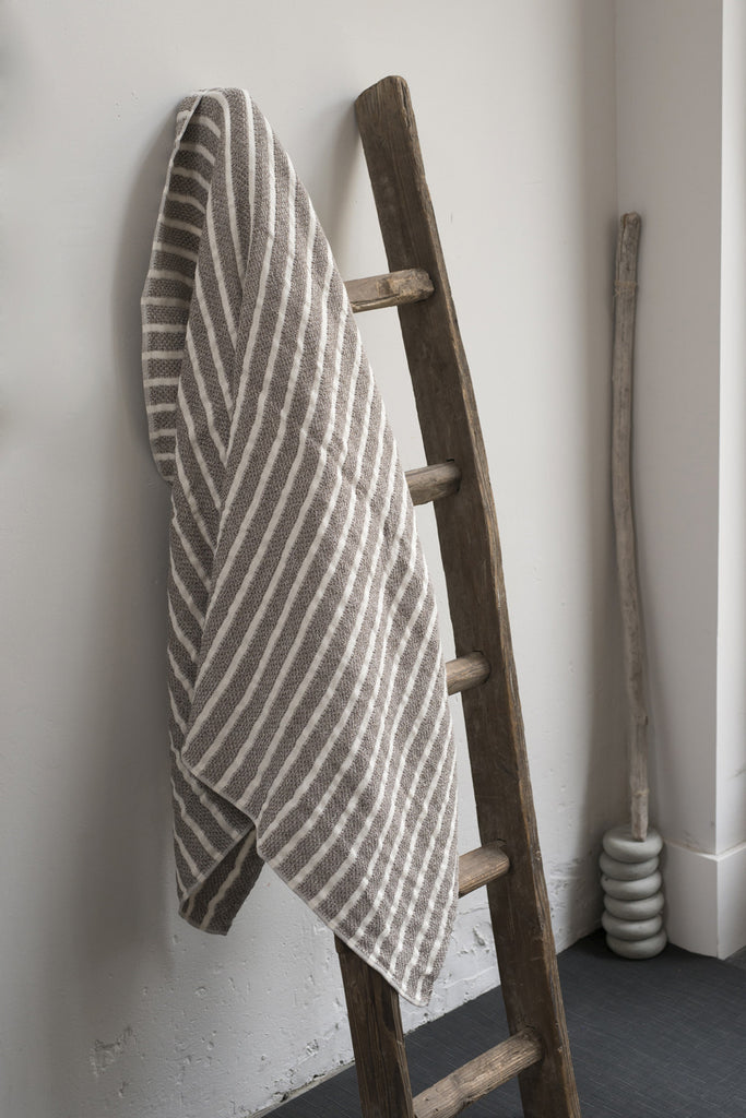 Stripe Brown and Off White Linen / Cotton Bath Towels – clothandgoods