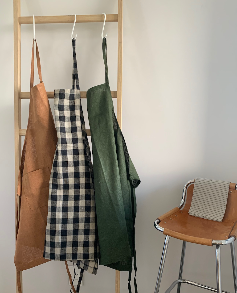 Linen Apron  Check Black / Natural