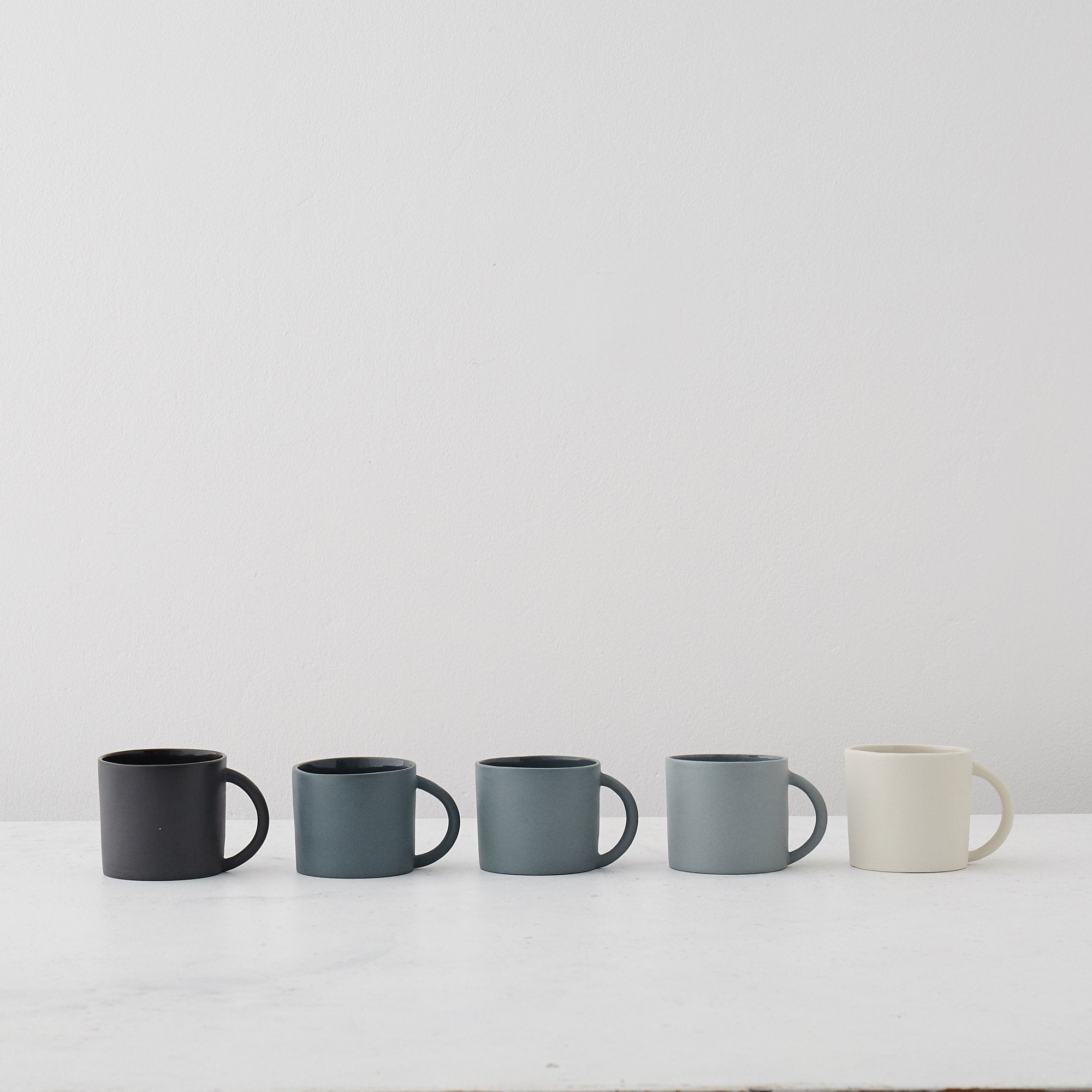 Large Cylinder Mugs Light Grey / Blue