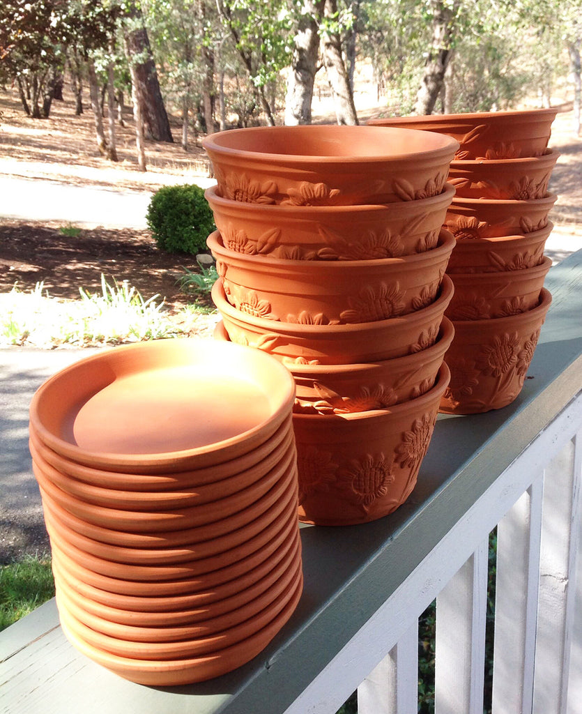 Bulk buy, Raised Sunflower Embellished Natural Terra Cotta Garden Pot