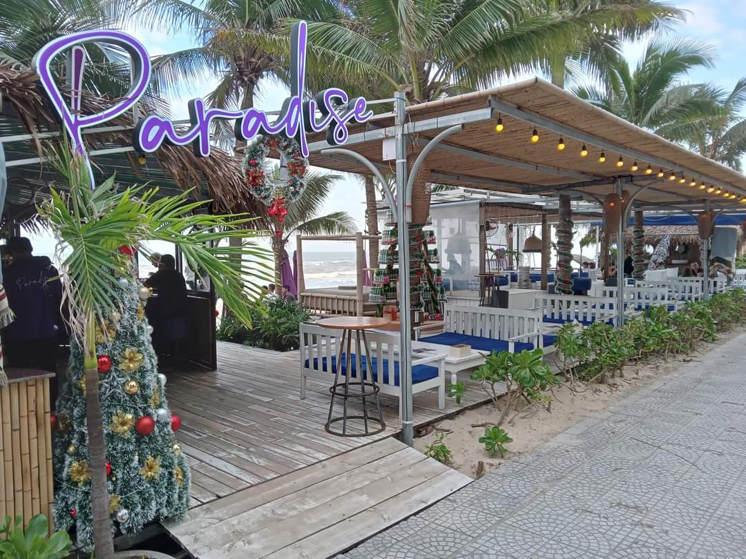 Paradise restaurant on the beach boardwalk in Da Nang, Vietnam