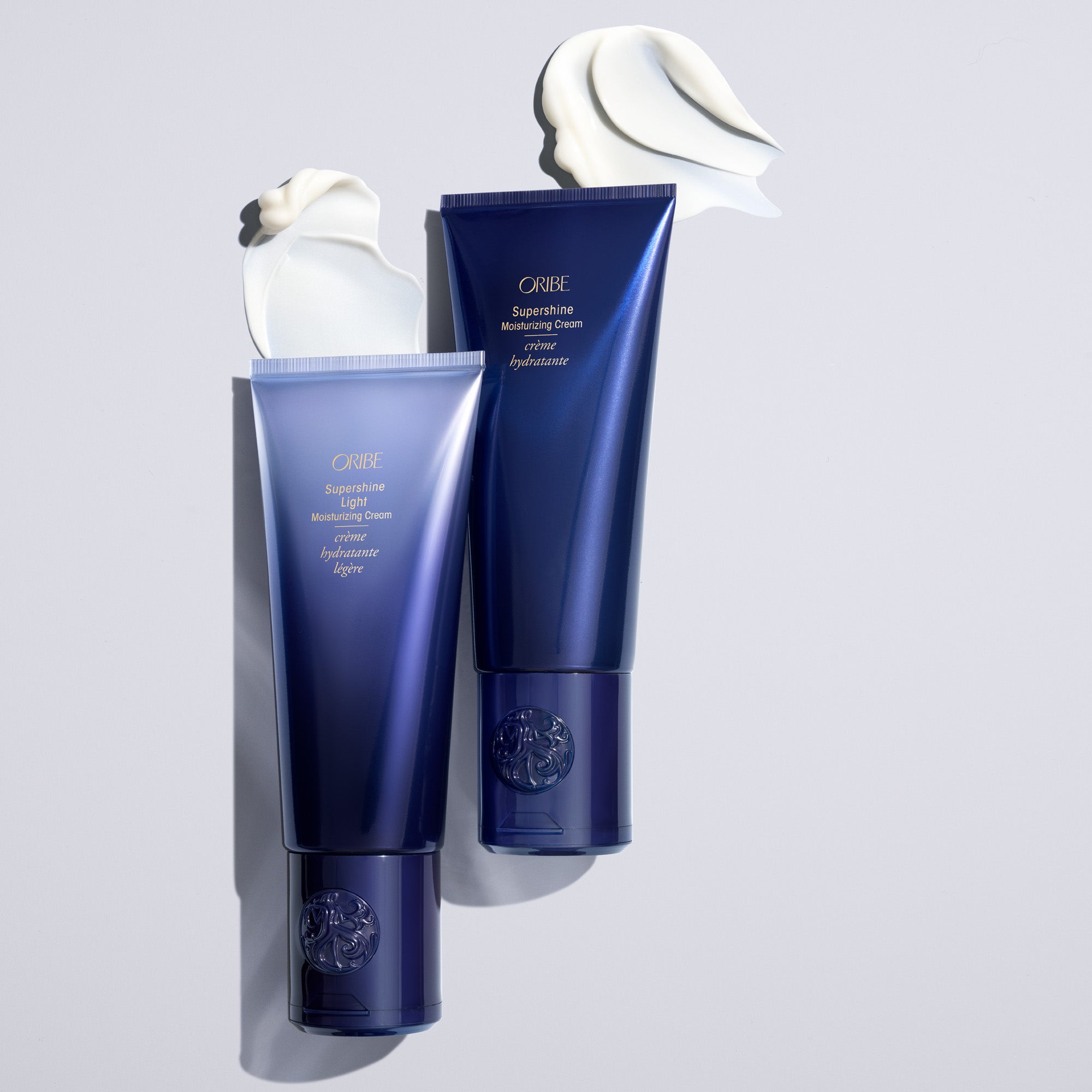 oribe_supershine_light_lifestyle_texture_179e449a-0d13-425e-a462-a37fc52111c4.jpg__PID:c9aa396b-075f-45c1-be87-58ca1af4ab6e