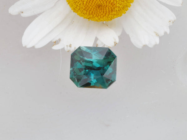 blue green sapphire