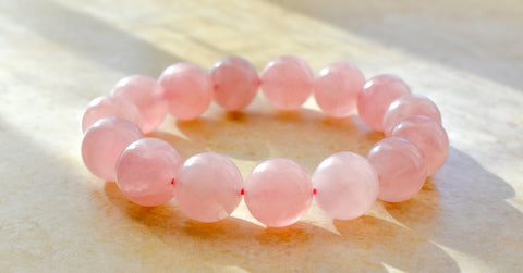 Amazon.com: BEADNOVA Natural Rose Quartz Beads Natural Crystal Beads Stone  Gemstone Round Loose Energy Healing Beads with Free Crystal Stretch Cord  for Jewelry Making (8mm, 45-48pcs)