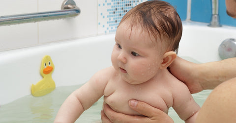 baby bathe and swim