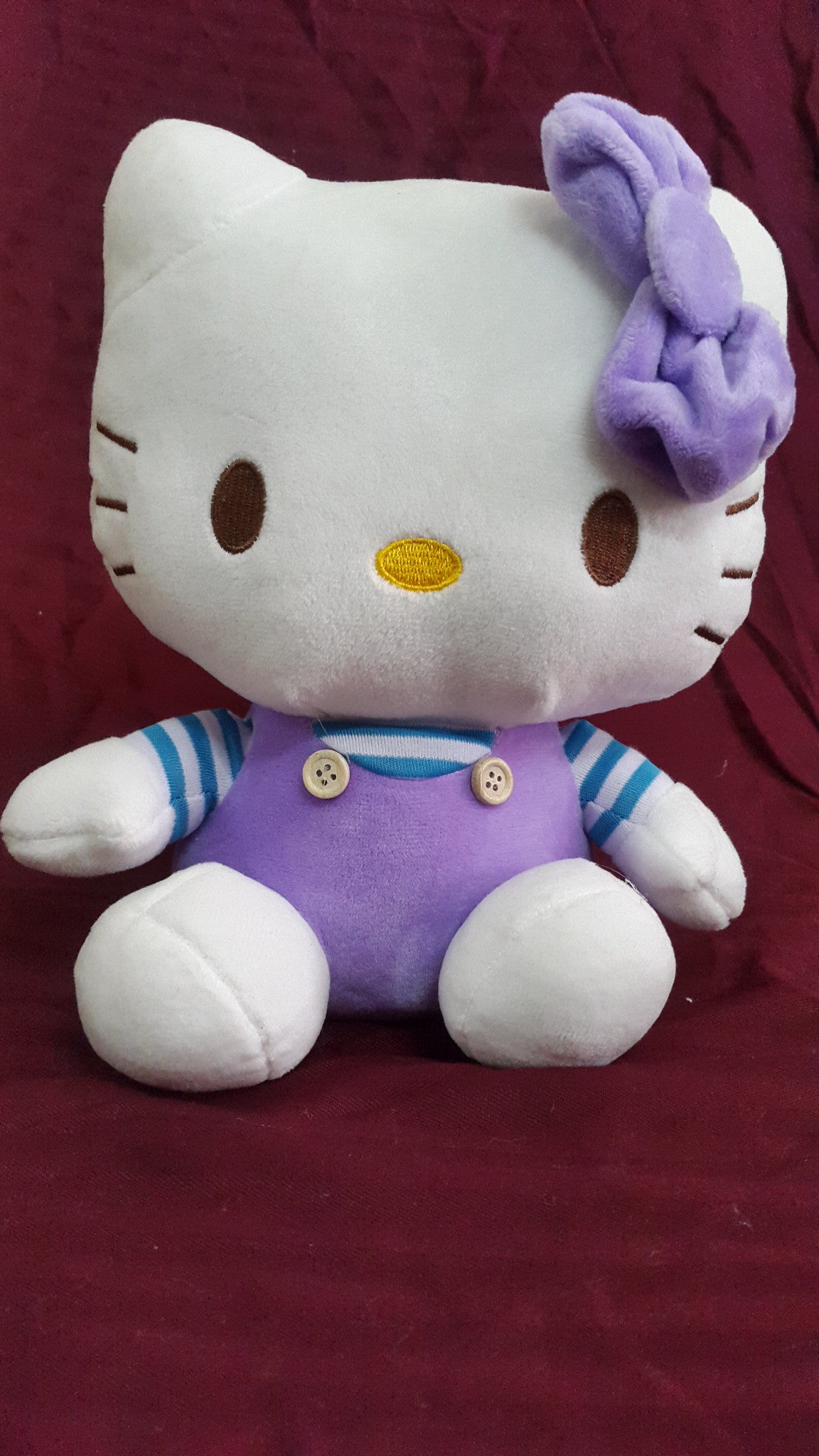 hello kitty cuddly toy