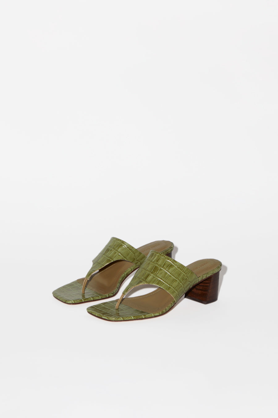 mari giudicelli costa sandal