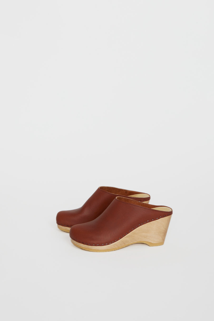 No.6 New School Clog on Wedge in Bourbon