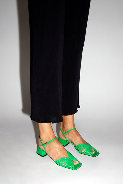 Suzanne Rae 70s Low Sandal in Neon Green