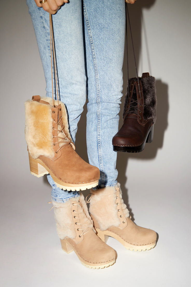 lace up clog boots