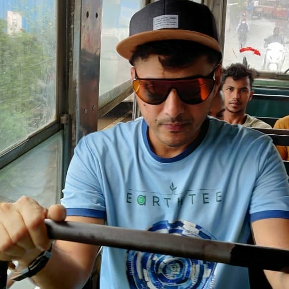  Afroz Shah on His Way to a  Beach Cleanup