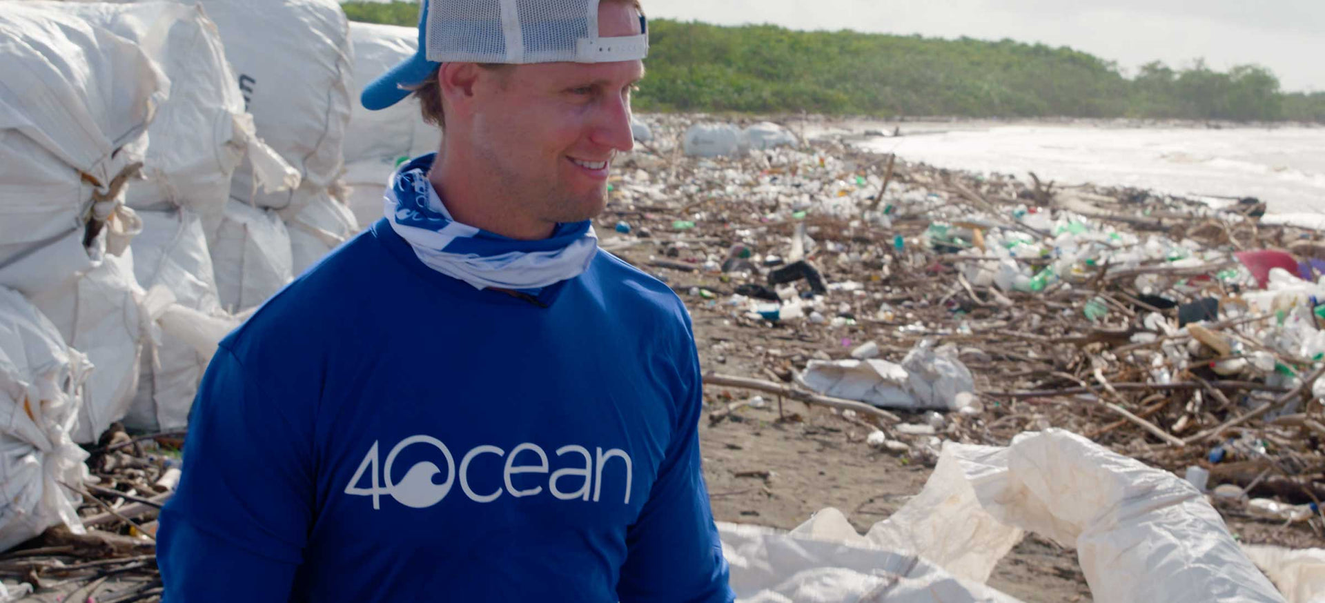 The 4ocean Bracelet Every purchase pulls a pound of plastic from