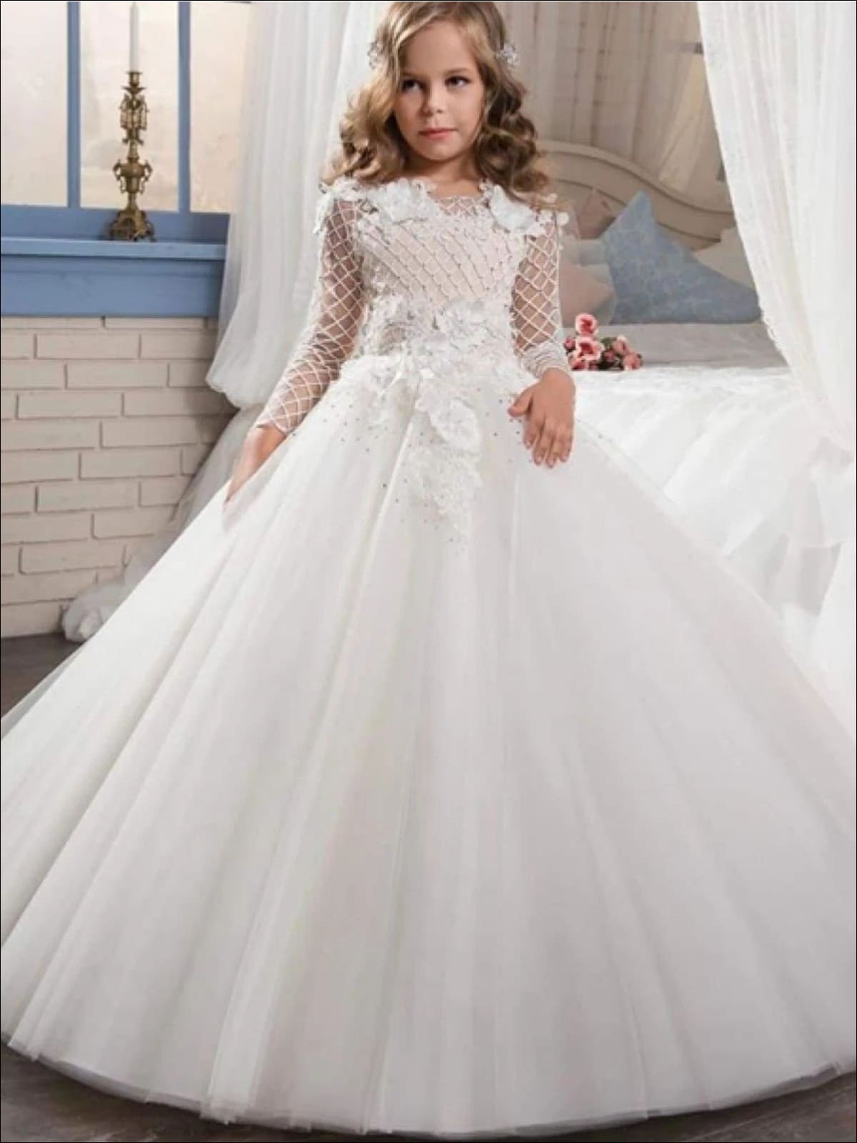 SD2156 White Flower Girls Dresses With Long Sleeves Appliques