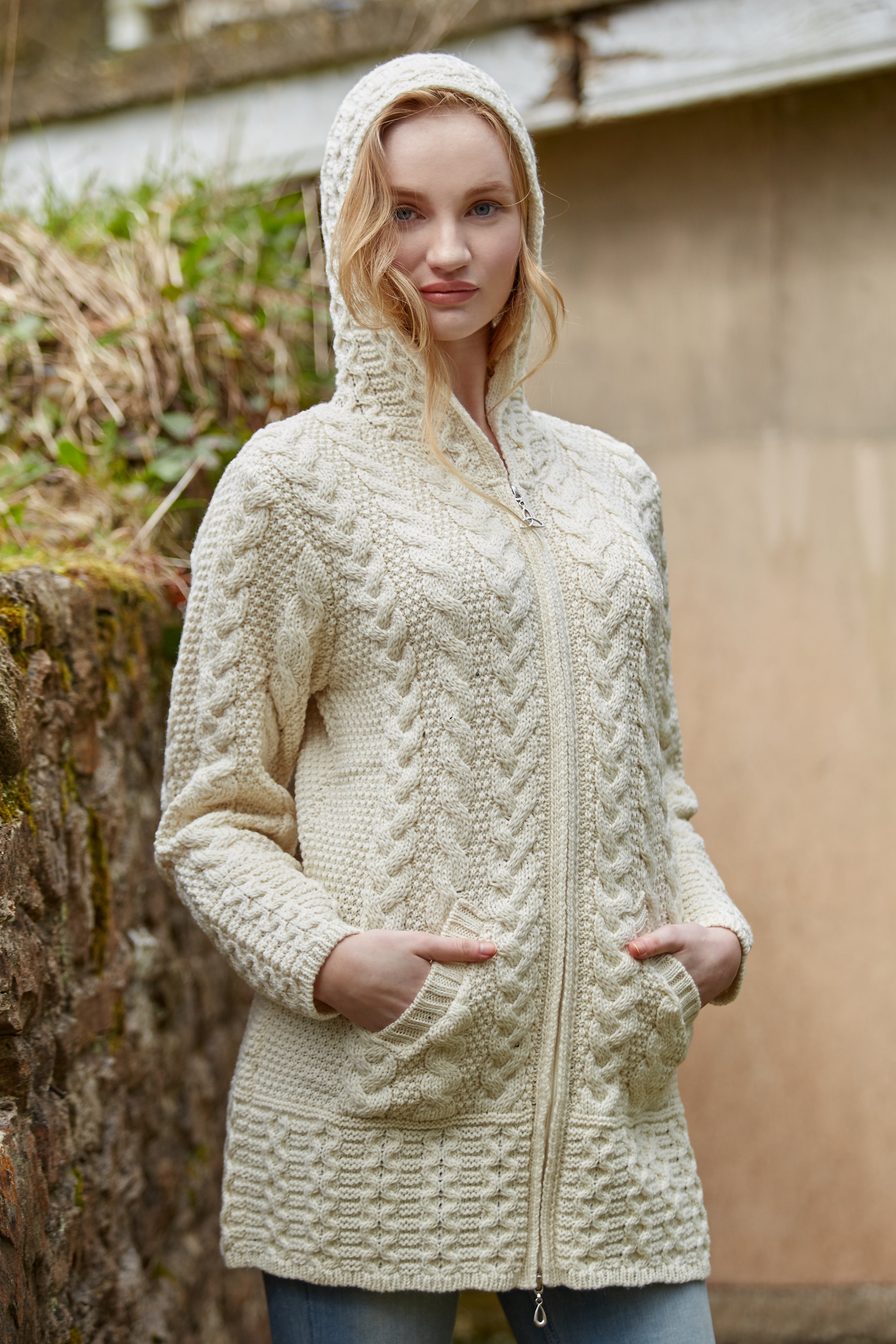 Aran Crafts свитера. Irish Wool интернет-магазин изделий. Woolen Cardigan with zip for woman. Ириш вул.