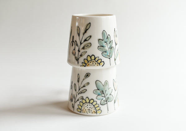 Porcelain Floral Mug Set
