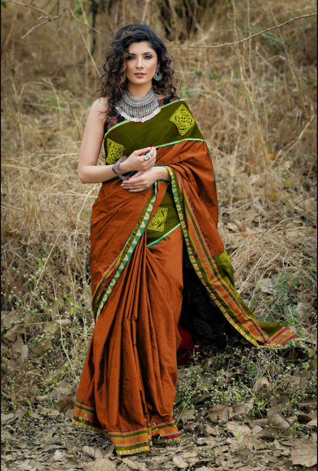 Earthy Brown Woven Linen Saree With Khadi Print Blouse – Zari Banaras