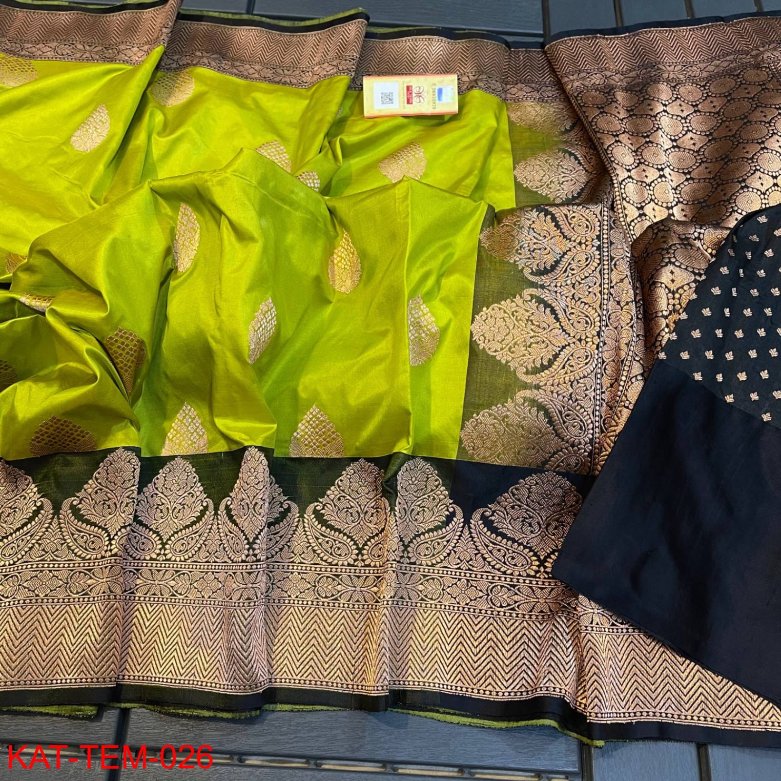 Light Green Banarasi Silk Sarees – Dailybuyys