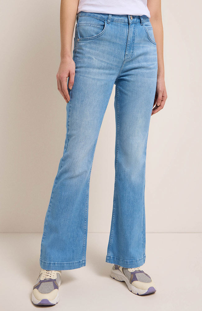 Flared Jeans Light Blue 3