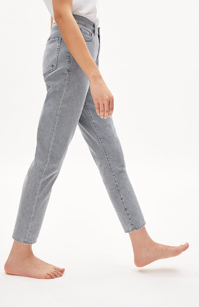 Mairaa Mom Jeans Fresh Grey 5